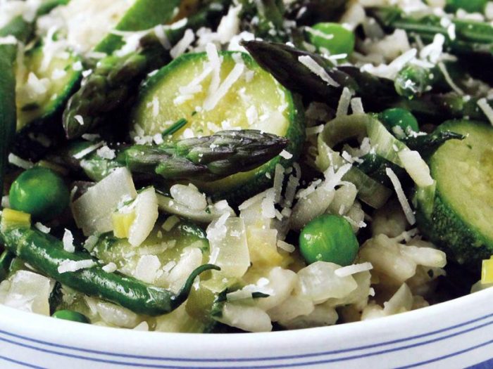 Kevyt kasvisrisotto